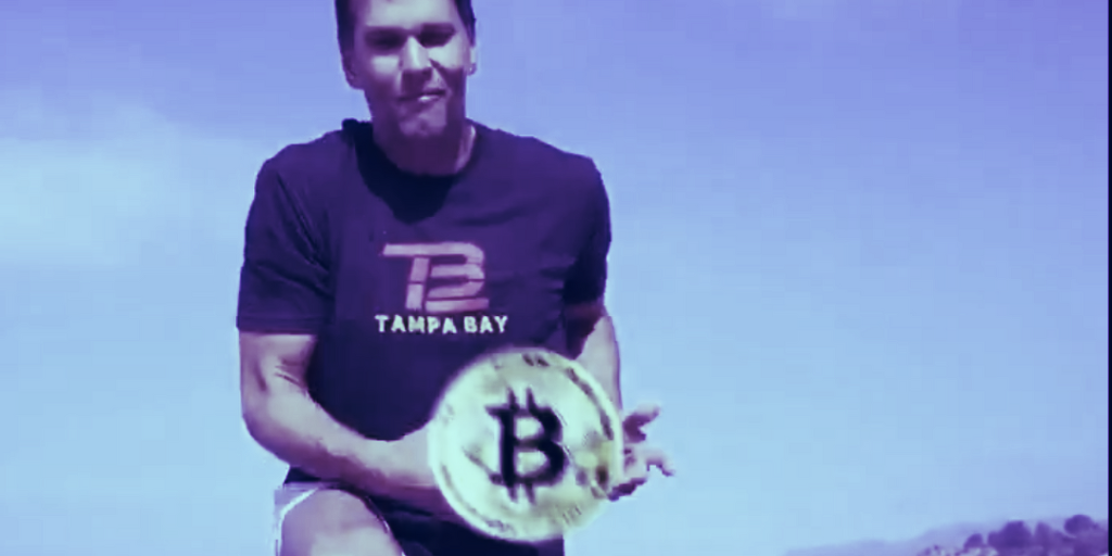 Tom Brady Gives Bitcoin to Fan for Return of TD Ball, Fan Asks for Round of Golf