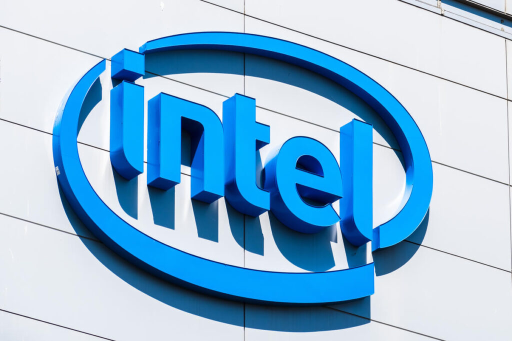 Intel's Bitcoin Mining Surprise, Crypto Mortgage, BNB Burn + More News