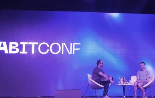 FTX Crisis Is the Hottest Topic at the Biggest Bitcoin Conference in Latin America