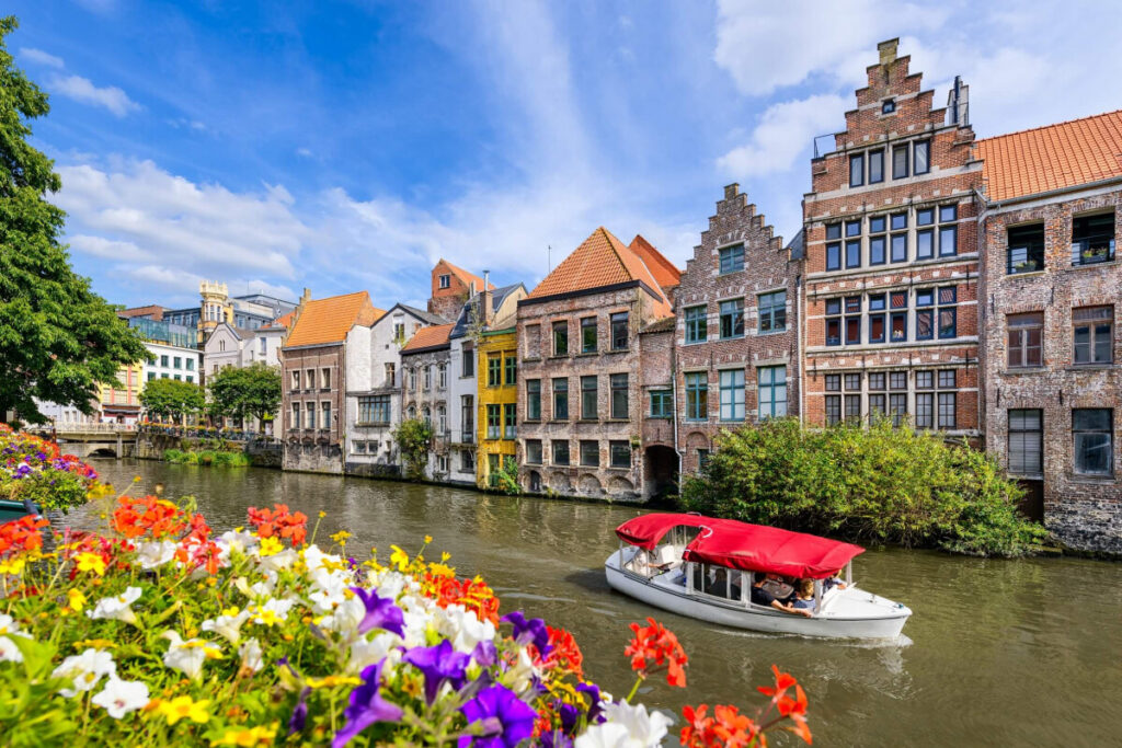 Today in Crypto: Regulator Allows Belgians to Use Binance Poland, US SEC Says an Issuer’s NFTs are Securities and Orders It to Compensate Investors, LimeWire Launches