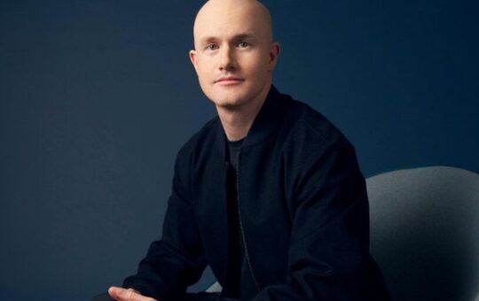 Coinbase Plans to Challenge SEC Denial of Crypto Rulemaking Petition