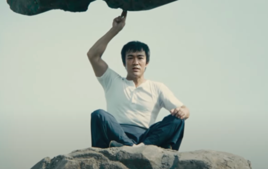 'Take Crypto SeriousLee': 1inch Taps Bruce Lee for Ad Campaign