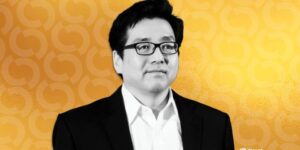 BitMine's Tom Lee Joins Eightco Board as ORBS Stock Jumps on $125 Million Fundraise